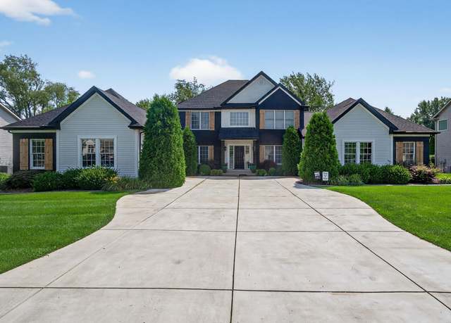 Property at 50590 Hollybrook Dr, Granger, IN 46530, 4 beds, 3.5 baths