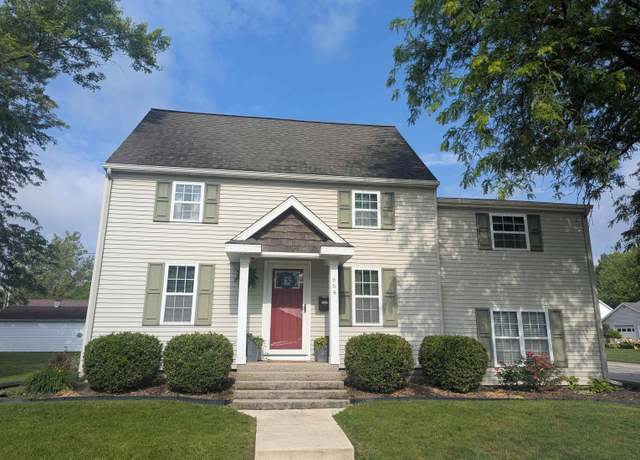Property at 664 Columbia St, Berne, IN 46711, 4 beds, 2.5 baths