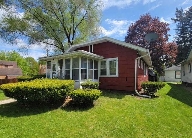 Property at 646 E Irvington Ave, South Bend, IN 46614, 2 beds, 1 bath