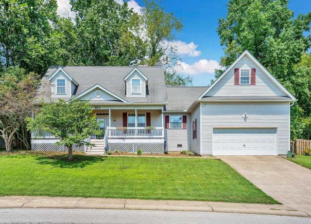 Property at 813 E Clover Dr, Ellettsville, IN 47429, 3 beds, 2 baths