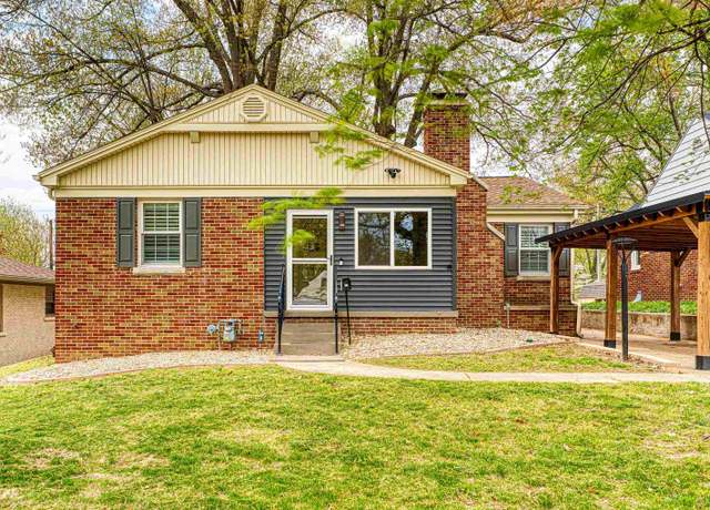 Property at 505 S Kelsey Ave, Evansville, IN 47714, 2 beds, 1 bath