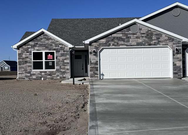 Property at 1106 Marshall Way, North Manchester, IN 46962, 2 beds, 2 baths