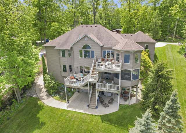 Property at 1715 E Schug Rd, Columbia City, IN 46725, 5 beds, 3.5 baths