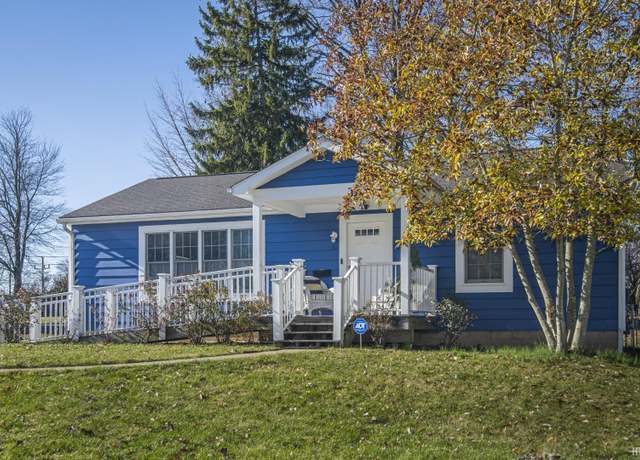 Property at 110 S Overhill Dr, Bloomington, IN 47408, 3 beds, 2 baths