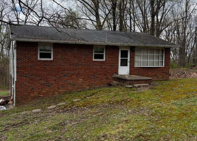 Property at 7047 S Harmony Rd, Bloomington, IN 47403, 3 beds, 1.5 baths