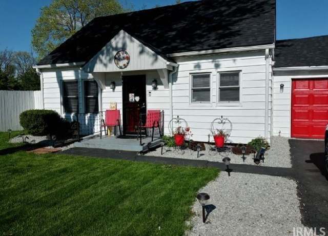 Property at 4917 Wayne Trce, Fort Wayne, IN 46806, 3 beds, 1 bath