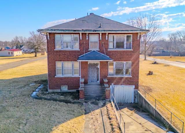 Property at 917 S Miller Ave, Marion, IN 46953, 3 beds, 2 baths