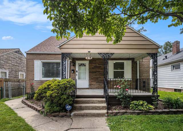 Property at 429 S Edison Ave, South Bend, IN 46619, 3 beds, 1 bath