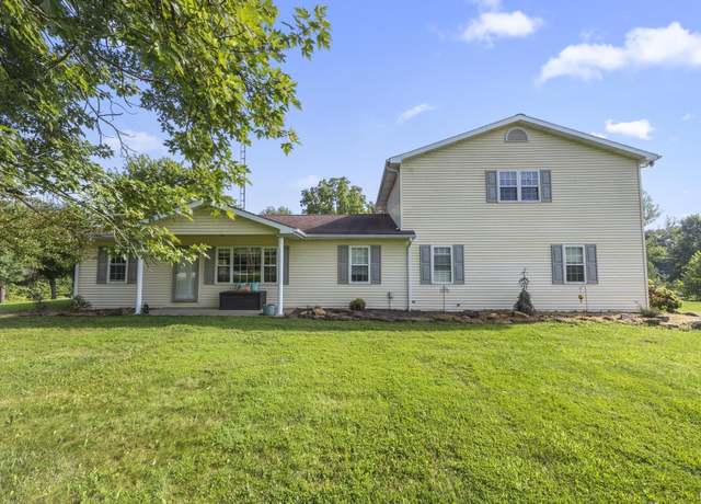 Property at 3255 E State Road 164, Jasper, IN 47546, 4 beds, 3 baths