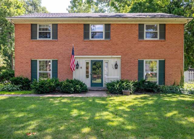 Property at 2705 W Twickingham Dr, Muncie, IN 47304, 4 beds, 2.5 baths