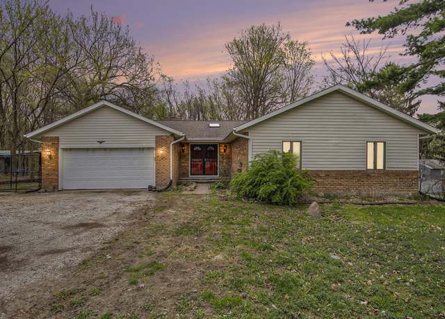 Property at 3306 S Fellows St, South Bend, IN 46614, 3 beds, 2 baths