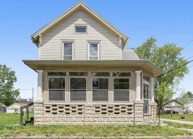 Property at 1302 Huestis Ave, Fort Wayne, IN 46807, 4 beds, 3 baths