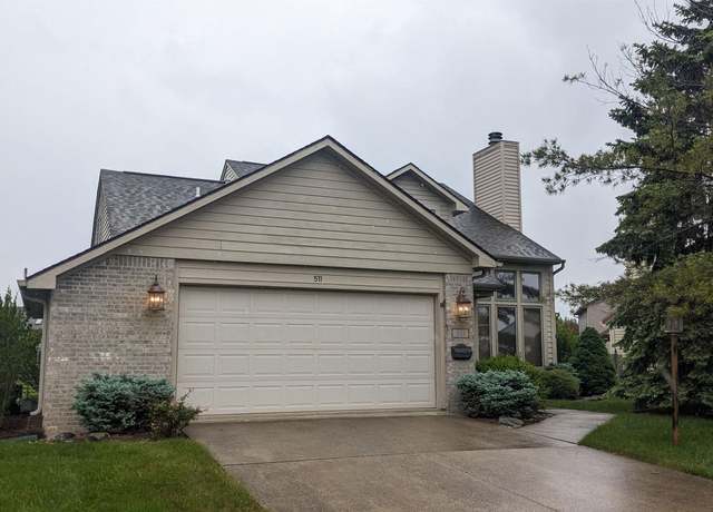 Property at 511 Marborough Dr, Fort Wayne, IN 46804, 3 beds, 2.5 baths
