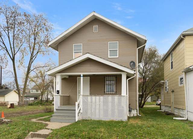 Property at 3737 Barr St, Fort Wayne, IN 46806, 4 beds, 2.5 baths