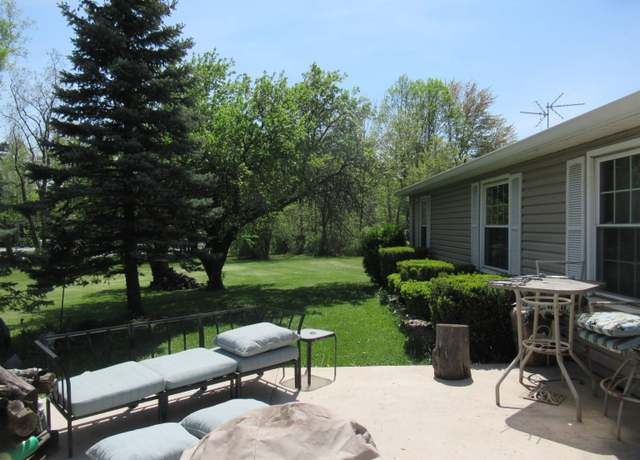 Property at 2480 S 800 Rd E, Columbia City, IN 46725, 3 beds, 2 baths