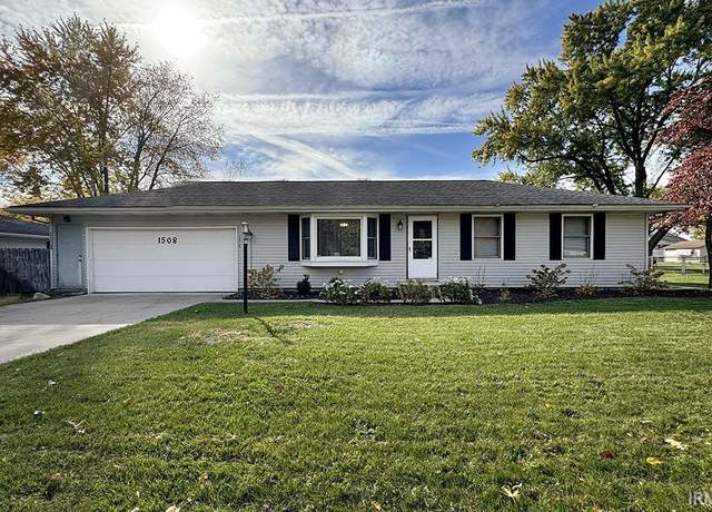 Property at 1508 W Lincoln Ave, Goshen, IN 46526, 2 beds, 1.5 baths