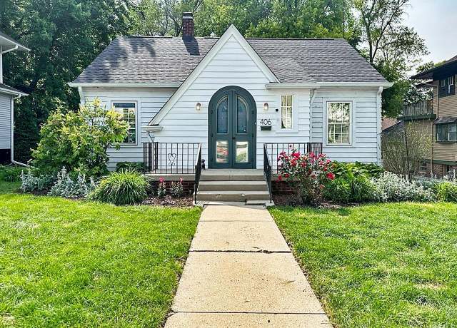 Property at 406 S Harrison St, Frankfort, IN 46041, 2 beds, 2 baths