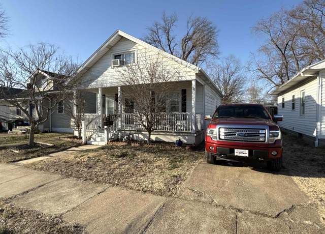 Property at 852 E Parkland Ave, Evansville, IN 47711, 2 beds, 1.5 baths