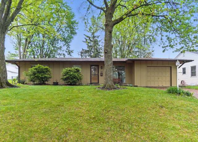 Property at 1320 Curdes Ave, Fort Wayne, IN 46805, 3 beds, 1 bath
