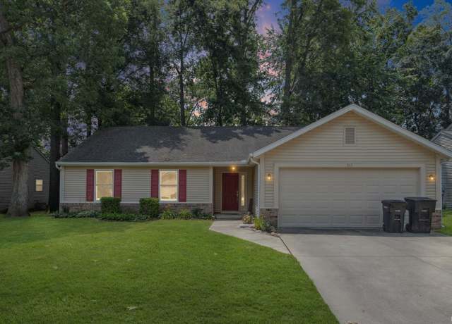 Property at 517 Stockdale Dr, Lafayette, IN 47909, 3 beds, 2 baths