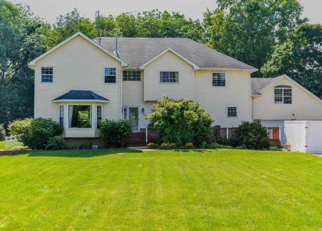 Property at 5327 County Road 427 Rd, Auburn, IN 46706, 6 beds, 4 baths