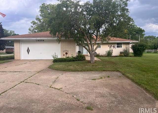Property at 60234 Robin Hood Ln, Elkhart, IN 46517, 3 beds, 2 baths