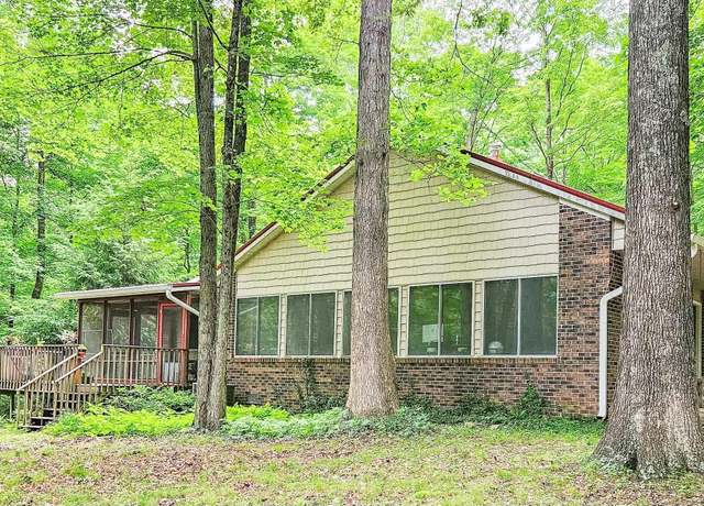 Property at 946 E Chambers Pike, Bloomington, IN 47408, 4 beds, 2.5 baths
