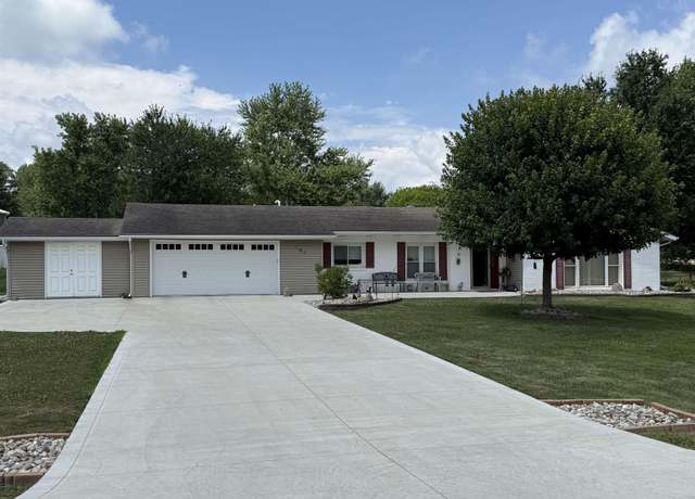 Property at 202 Edglink Dr, Kendallville, IN 46755, 3 beds, 2.5 baths