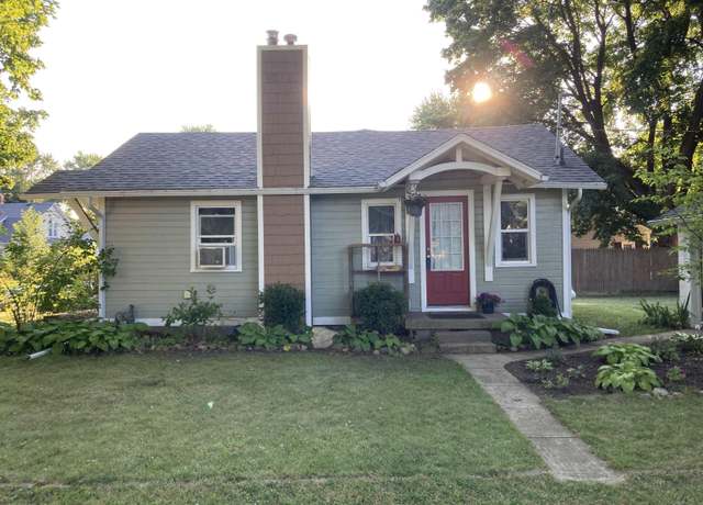 Property at 1301 Prairie Ave, Goshen, IN 46526, 2 beds, 1 bath