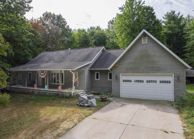 Property at 344 E 650 N, New Carlisle, IN 46350, 3 beds, 2 baths