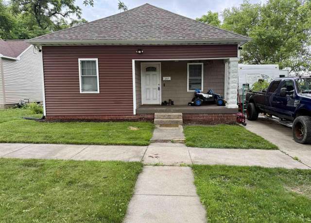 Property at 1207 Blackman St, Clinton, IN 47842, 2 beds, 1 bath
