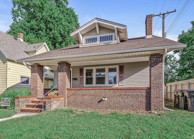 Photo of 833 E Bowman St, South Bend, IN 46613