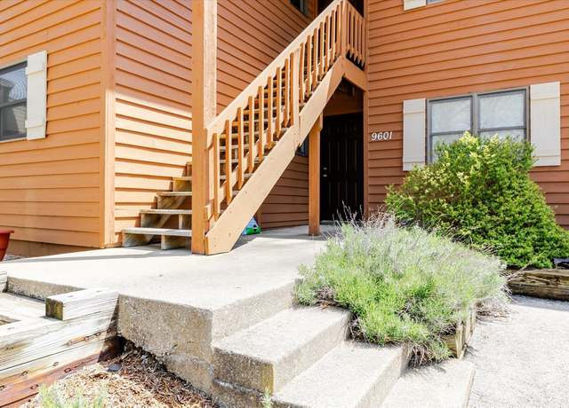 Property at 9601 S Lake Ridge Dr #3, Bloomington, IN 47401, 2 beds, 2 baths