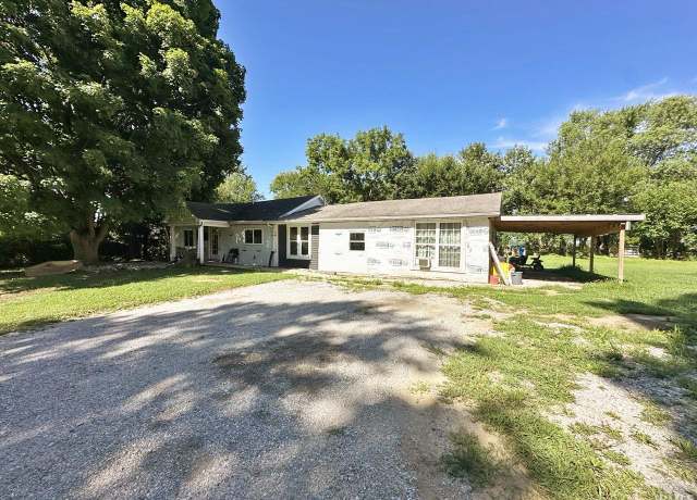 Property at 6232 W Old State Road 28, Frankfort, IN 46041, 4 beds, 1 bath