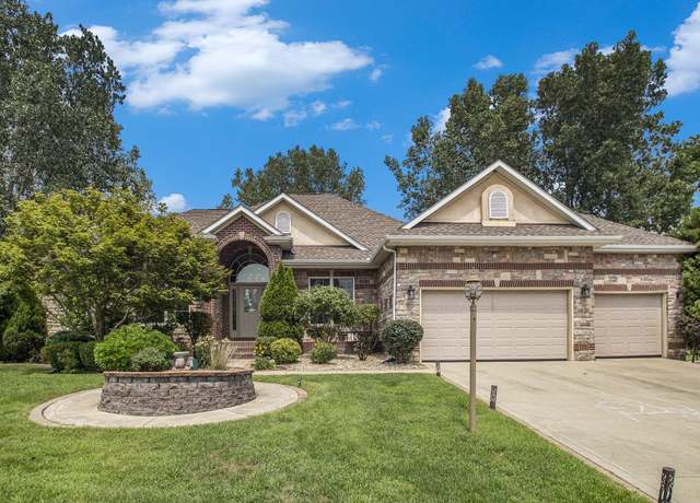 Property at 11187 S Lake Dr, Granger, IN 46530, 4 beds, 3.5 baths