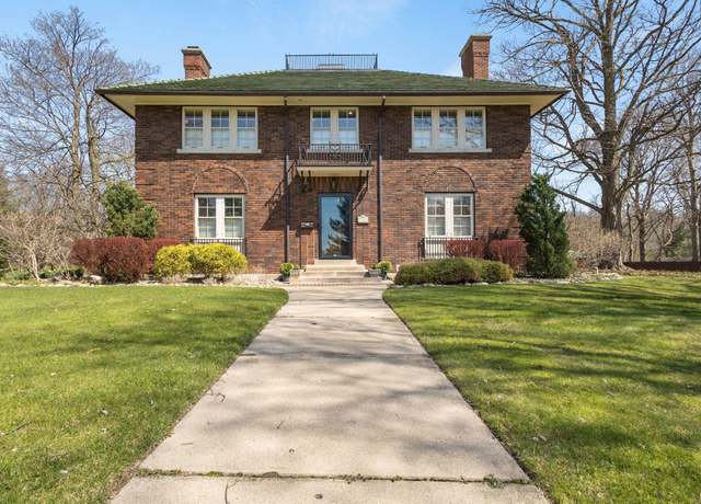 Property at 3102 Miami St, South Bend, IN 46614, 4 beds, 4.5 baths