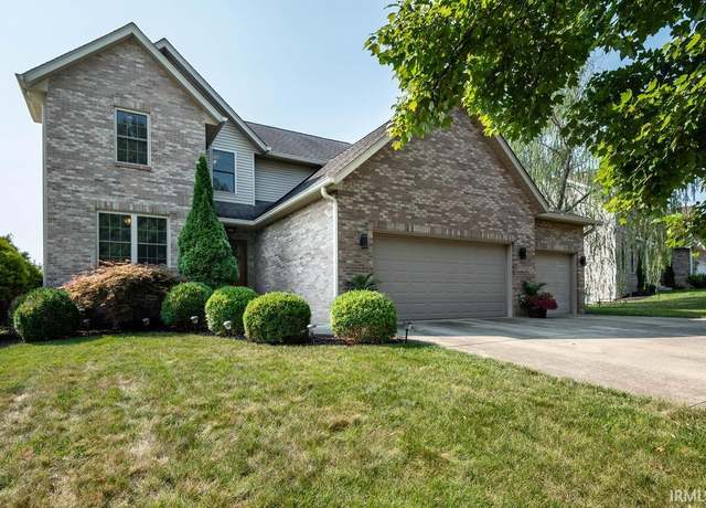 Property at 892 E Keenland Ct, Bloomington, IN 47401, 5 beds, 3.5 baths