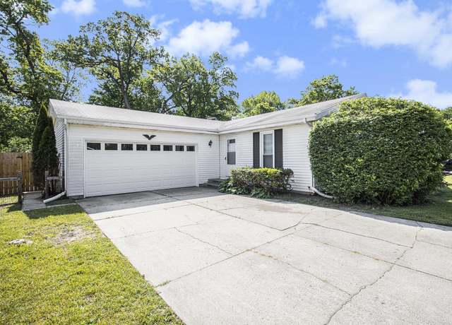 Property at 53516 Kershner Ln, Elkhart, IN 46514, 4 beds, 2 baths
