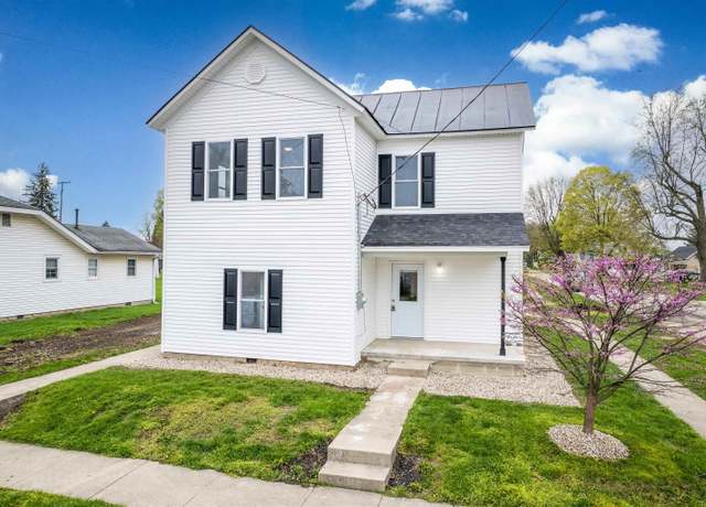 Property at 521 E Short St, Winchester, IN 47394, 4 beds, 2 baths