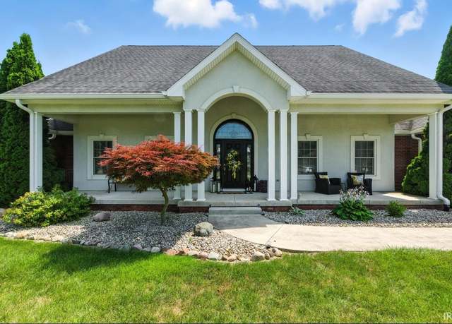 Property at 6077 Bluegrass Rd, Kokomo, IN 46901, 4 beds, 2.5 baths