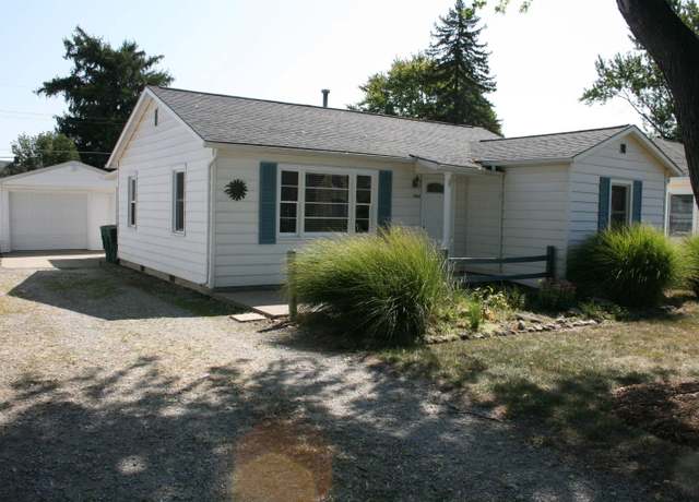 Property at 3414 S Ebright St, Muncie, IN 47302, 2 beds, 1 bath
