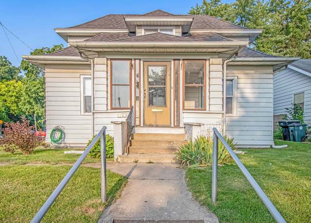 Property at 1123 S 21st St, South Bend, IN 46615, 3 beds, 1 bath