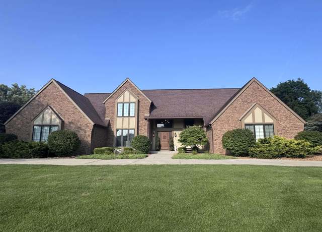 Property at 3800 Augusta Ln, Elkhart, IN 46517, 4 beds, 4.5 baths