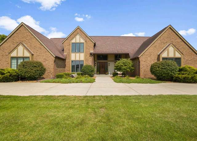 Property at 3800 Augusta Ln, Elkhart, IN 46517, 4 beds, 4.5 baths
