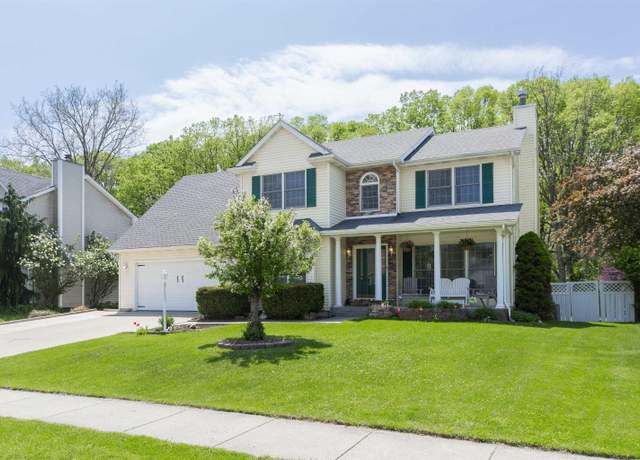 Property at 1613 Bennington Dr, Mishawaka, IN 46544, 4 beds, 3.5 baths