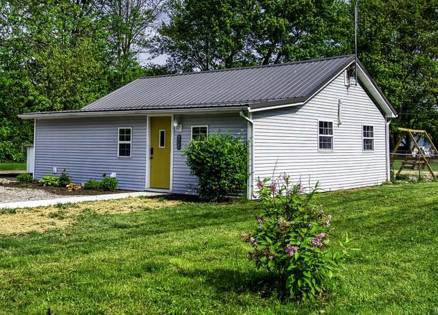Property at 1439 W Central Ave, Bluffton, IN 46714, 2 beds, 1 bath