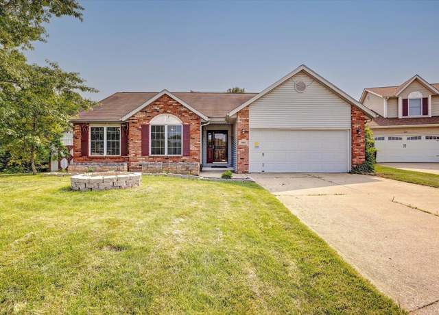 Property at 1063 S Colchester Ct, Bloomington, IN 47401, 3 beds, 2 baths