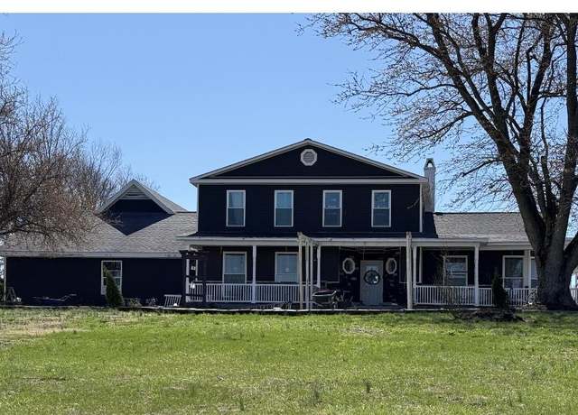 Property at 2090 E Co Rd 125 N, Petersburg, IN 47567, 8 beds, 4.5 baths
