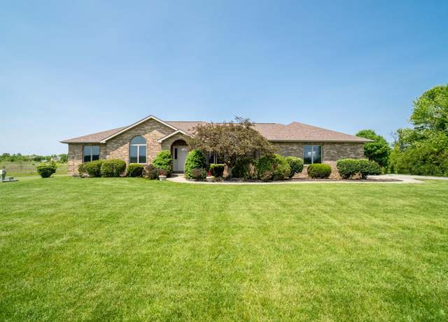 Property at 5533 Monroeville Rd, Fort Wayne, IN 46816, 3 beds, 3 baths