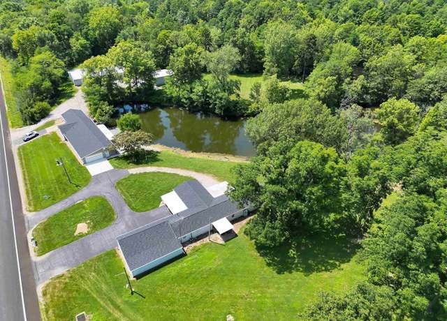 Property at 1796 S St. Rd. 59 Hwy S, Linton, IN 47441, 3 beds, 3 baths